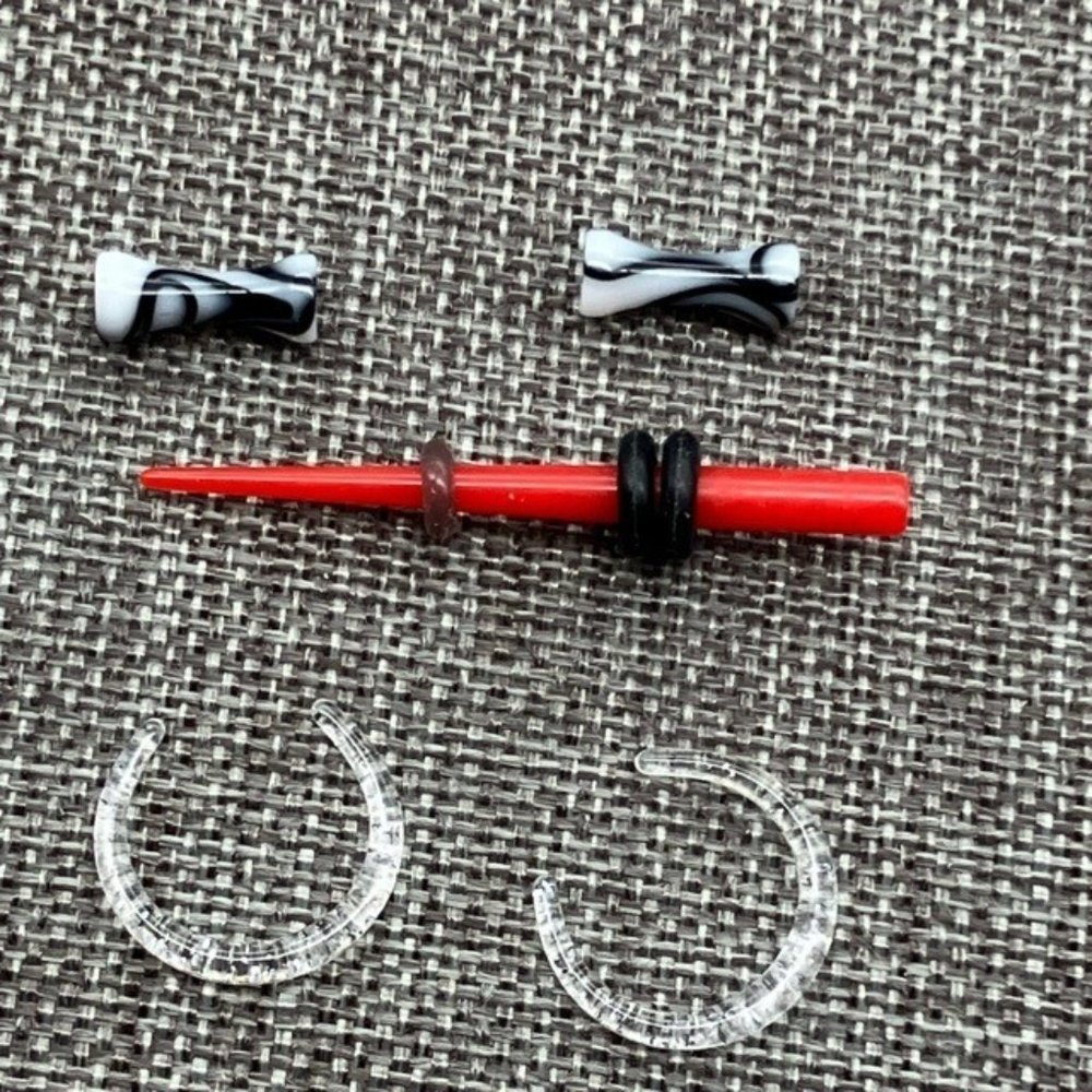 Piercing Ear Stretching Lot Clear Red Black White Swirled Punk Goth Emo